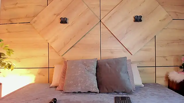 scarlettadams   online show from 02.11.26