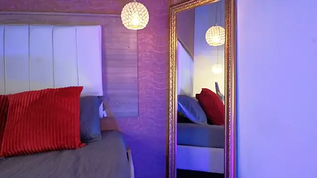 AgnesIvanova online show from 10.28.25