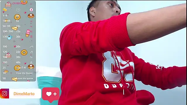 Snapshot of mike_black_22 chatting on 09.29.25 mike black 22 online show from 09.29.25