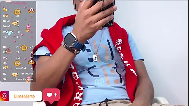 Snapshot of mike_black_22 chatting on 10.20.25 mike black 22 online show from 10.20.25