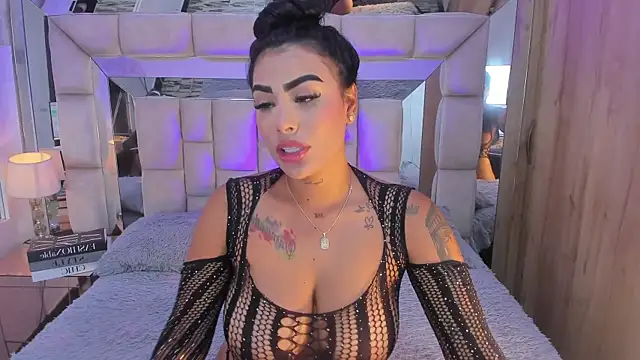 MaddyGray  online show from 09.20.25