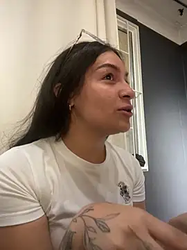 Alyha Cortes online show from 10.30.25