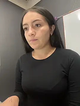 Alyha Cortes online show from 02.13.26