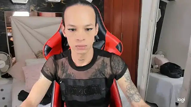 sara slut21 online show from 12.25.24