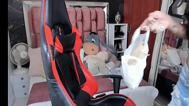 sara slut21 online show from 01.28.25