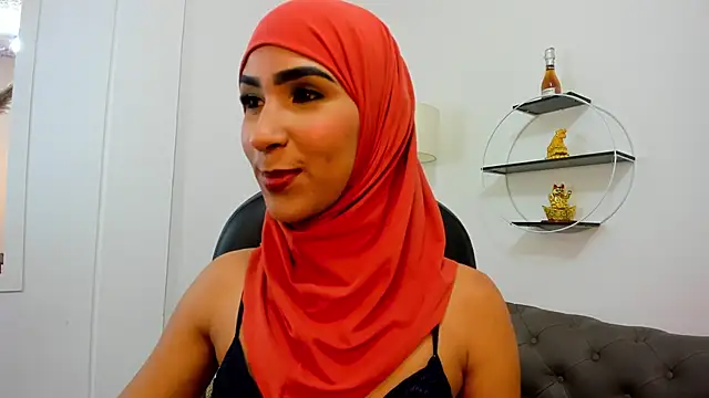 Snapshot of nefer_ahsgarr chatting on 10.21.25 nefer ahsgarr online show from 10.21.25