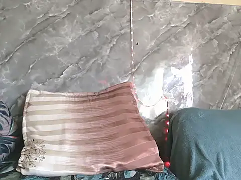 ZARIA-VIXEN online show from 01.14.26