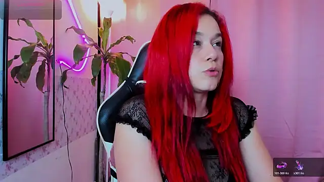 Snapshot of kim7_ chatting on 11.27.25 kim7 online show from 11.27.25