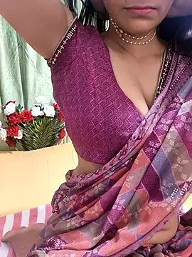 Snapshot of Shalu_G chatting on 04.11.26 Shalu G online show from 04.11.26