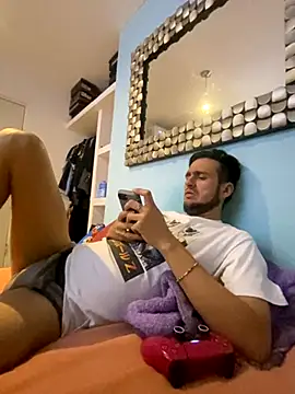 Alexitho25 online show from 11.05.25