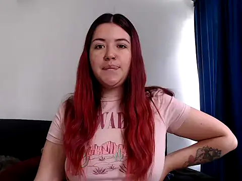 Snapshot of evilheart_69 chatting on 09.24.25 evilheart 69 online show from 09.24.25