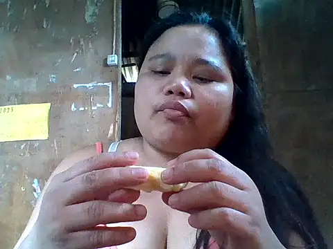 Snapshot of tender_amy chatting on 09.10.25 tender amy online show from 09.10.25