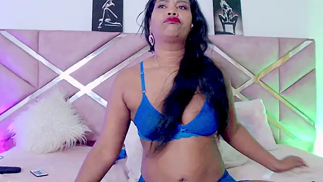 sofia 07 online show from 11.26.25