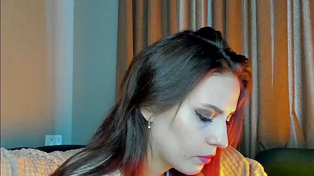 Forever Smiler online show from 09.15.25