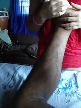 Snapshot of indiancouple659 chatting on 04.01.26 indiancouple659 online show from 04.01.26