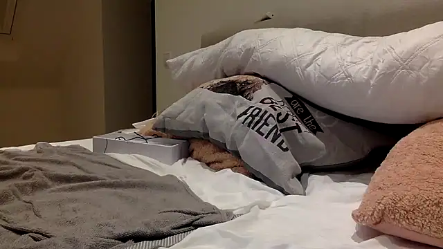 Roccowantsfun online show from 12.17.25