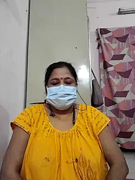 Snapshot of mature_mimi chatting on 02.01.26 mature mimi online show from 02.01.26