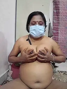 Snapshot of mature_mimi chatting on 02.25.26 mature mimi online show from 02.25.26