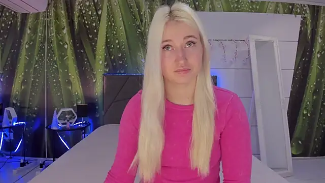 HollyTailors online show from 04.01.26