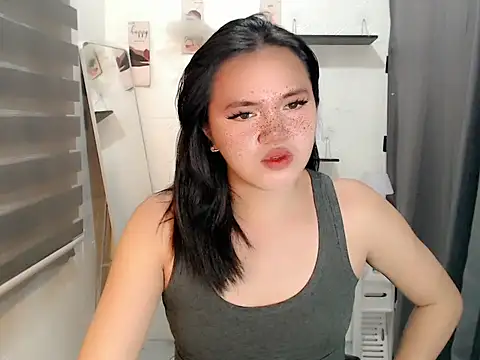 Snapshot of Youngasianhotcock chatting on 01.14.26 Youngasianhotcock online show from 01.14.26