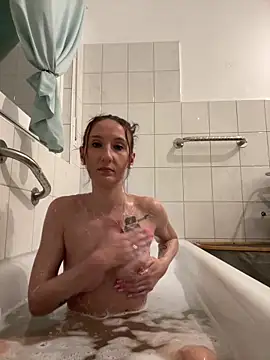 Emilia Mausi online show from 11.10.25