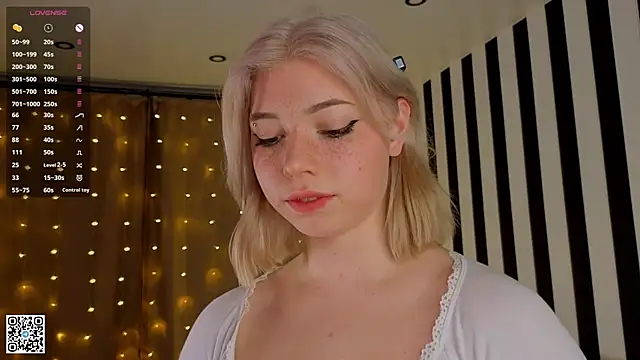 Snapshot of SibleyDurborow chatting on 11.20.25 SibleyDurborow online show from 11.20.25