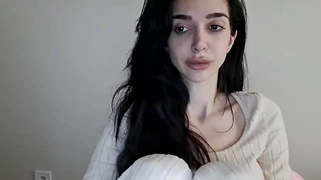 Snapshot of gglingeriee chatting on 12.22.25 gglingeriee online show from 12.22.25