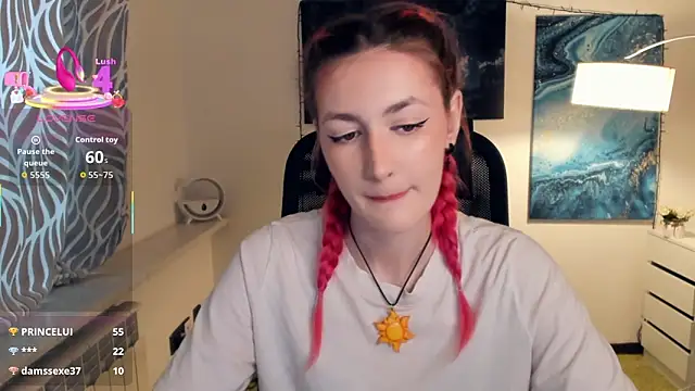 Snapshot of EasterBlink chatting on 10.08.25 EasterBlink online show from 10.08.25