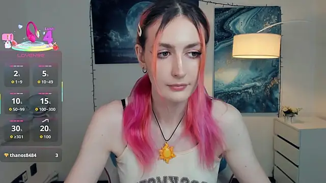 Snapshot of EasterBlink chatting on 10.25.25 EasterBlink online show from 10.25.25