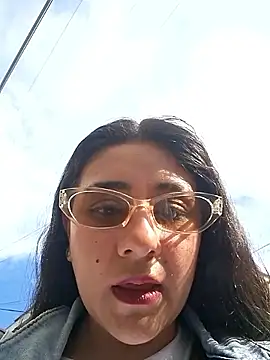 CAROLINE  07 online show from 09.10.25