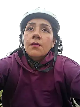 CAROLINE  07 online show from 09.18.25