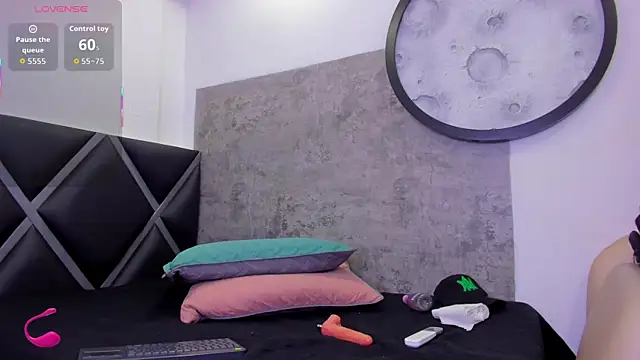  Leohot  online show from 03.31.26