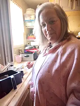 Feelineducentre online show from 10.12.25