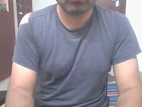 Snapshot of hairysub_india@xh chatting on 04.16.26 hairysub indiaxh online show from 04.16.26