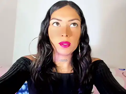 Megan Gil  online show from 10.15.25