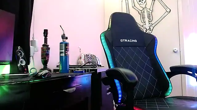 TypicalDepot5 online show from 01.13.26