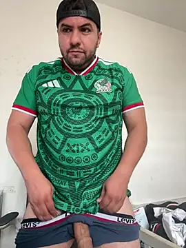 raulgzz4 online show from 07.07.26