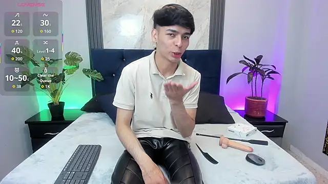 OnlyJos online show from 12.20.25