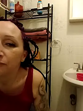 Dirtywhitebitch5150 online show from 01.12.26