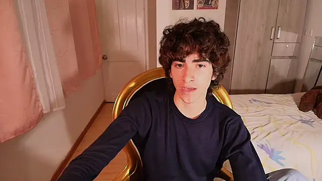 Nude Boy18 online show from 11.06.25