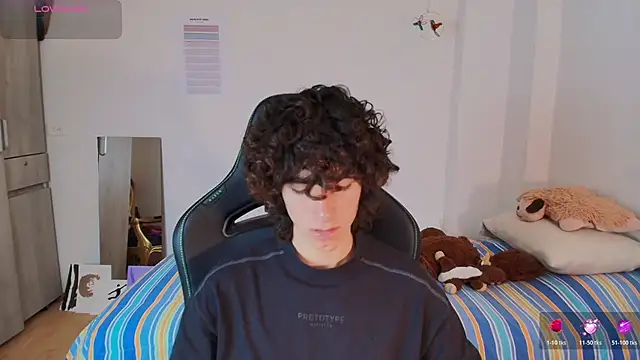 Nude Boy18 online show from 03.03.26