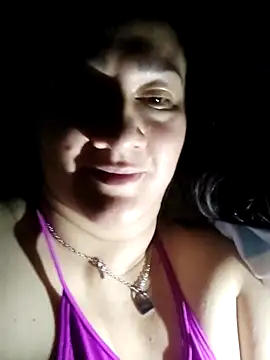 Aisha manzur online show from 12.20.25