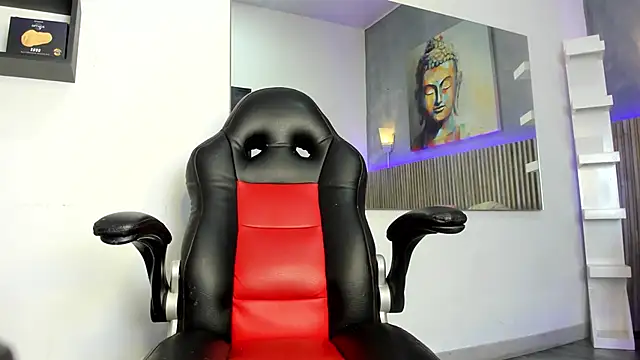 Snapshot of L_instinct chatting on 09.10.25 L instinct online show from 09.10.25