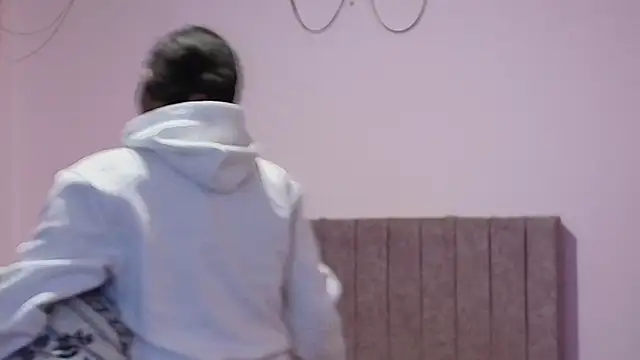 MiSofialeal online show from 02.04.26