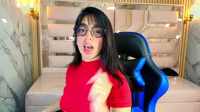 zoe r  online show from 09.18.25