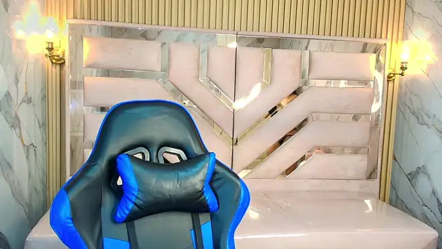 zoe r  online show from 10.22.25