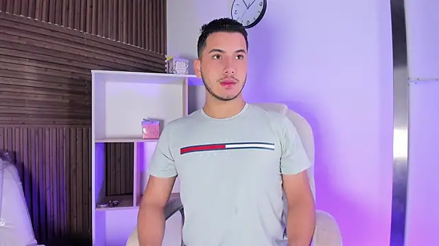 Axel grey  online show from 10.25.25