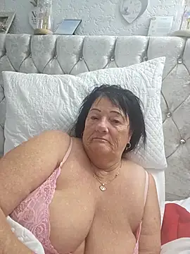 Snapshot of Angeldelightt chatting on 09.29.25 Angeldelightt online show from 09.29.25