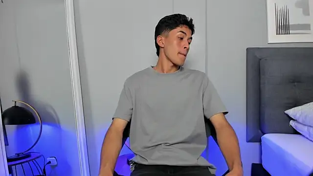 Tylerffoxx online show from 11.11.25