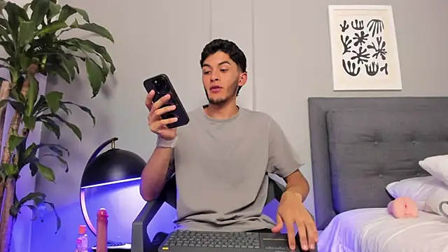 Tylerffoxx online show from 06.25.26